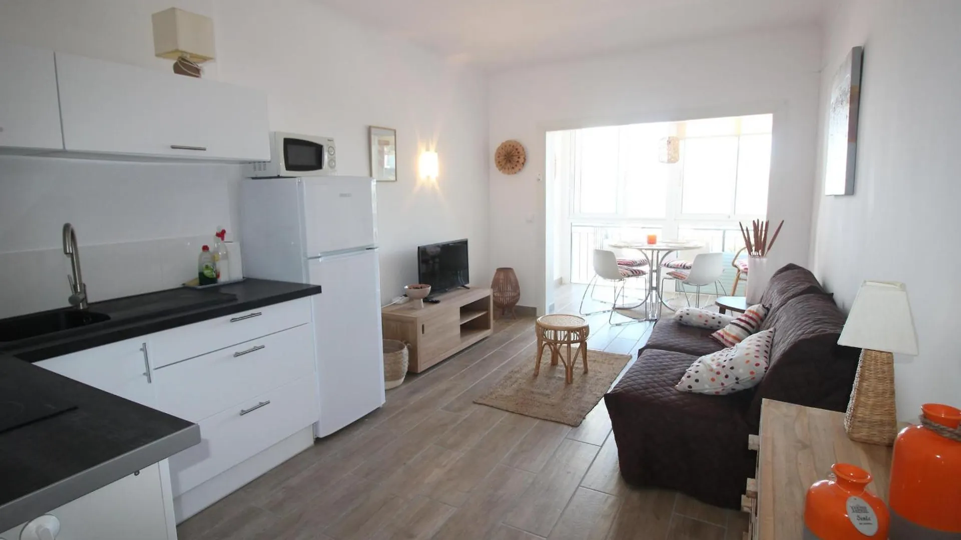 Aran 14 - Apartamento Acogedor Y Con Muy Buenas Vistas Del Mar. - Es-228-86 Llanca Spain